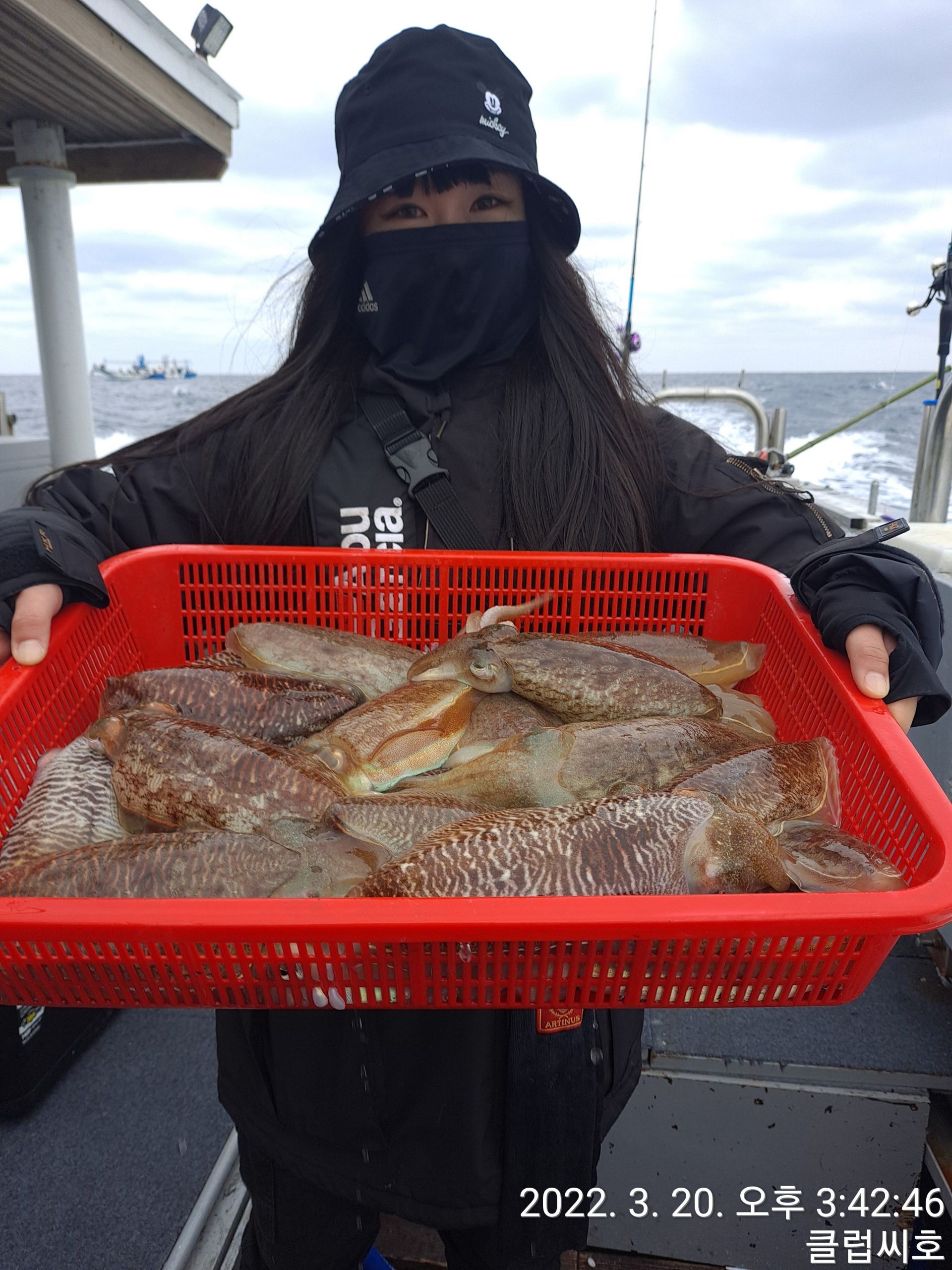 3월20일 클럽씨호 먼바다갑오징어 조황