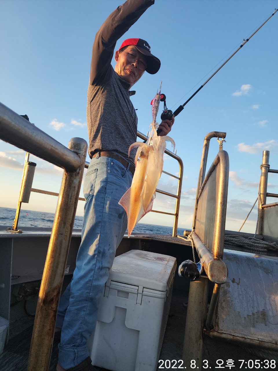 8월3일 클럽씨호 한치조황입니다